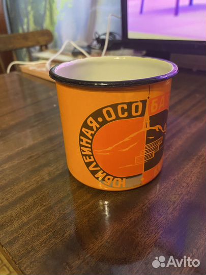 Эмалированная кружка