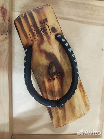 Японская обувь гэта