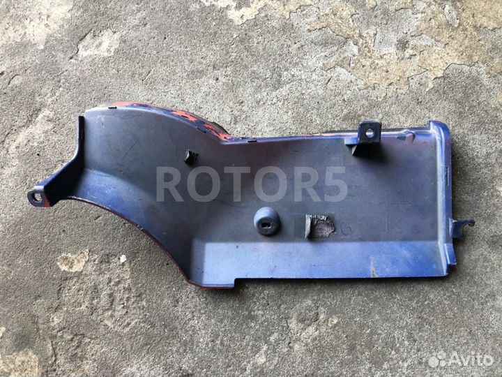 Накладка бампера правая Mercedes-Benz Actros