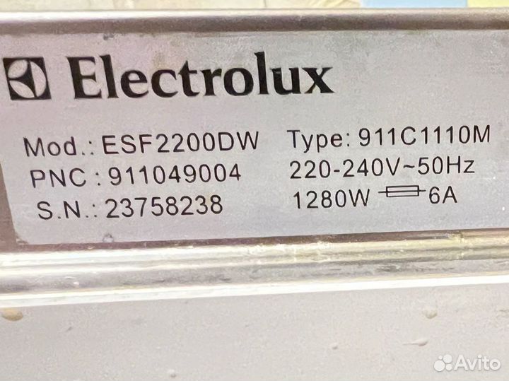 Посудомоечная машина Electrolux ESF2200DW