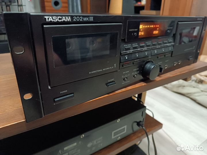 Дека кассетная tascam 202 mk lll