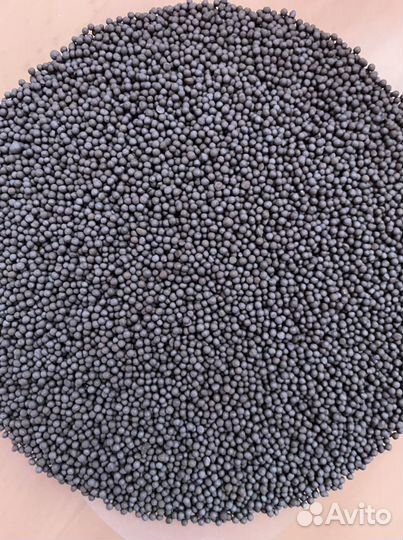 Аквариум с крышкой; грунт; фильтр