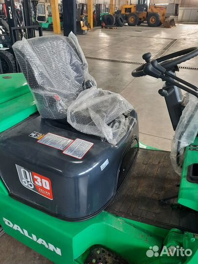 Вилочный погрузчик Dalian CPCD30FB, 2023