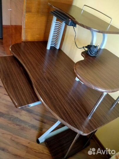 Компьютерный стол бу