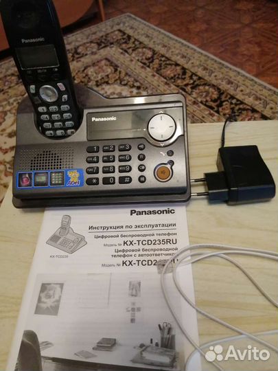 Panasonic KX-tcd235ru Цыфровой беспроводной телефо