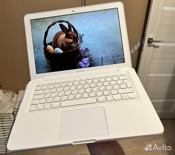 Apple MacBook 13 2010 без батареи