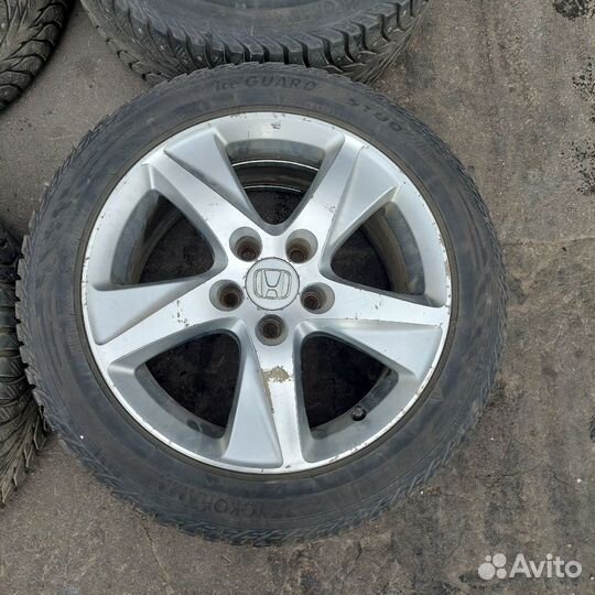 Колеса зимние на литых дисках Honda 225/50/17