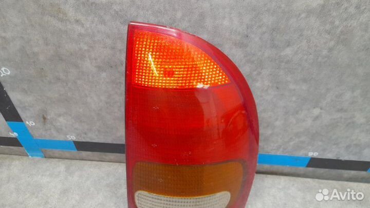 Фонарь задний правый Opel Corsa B 1.0 X10XE (MT)