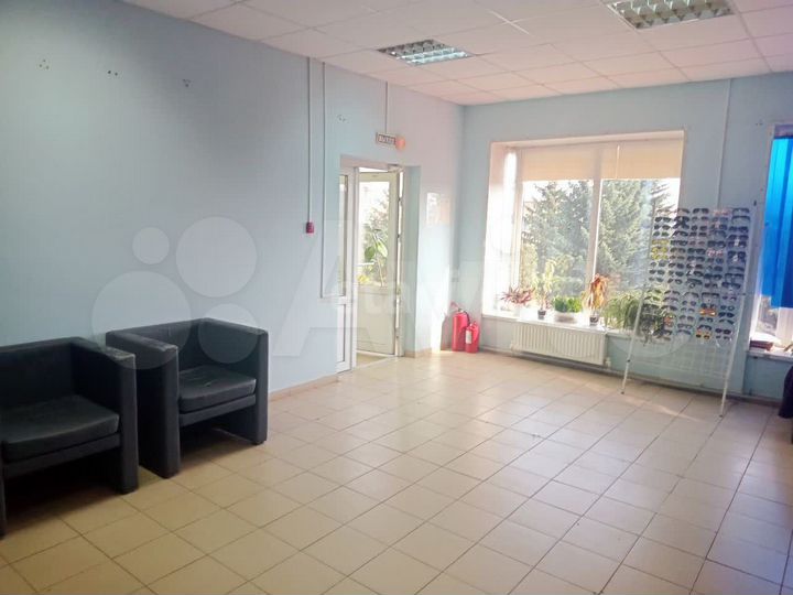 Продам торговое помещение, 662.3 м²