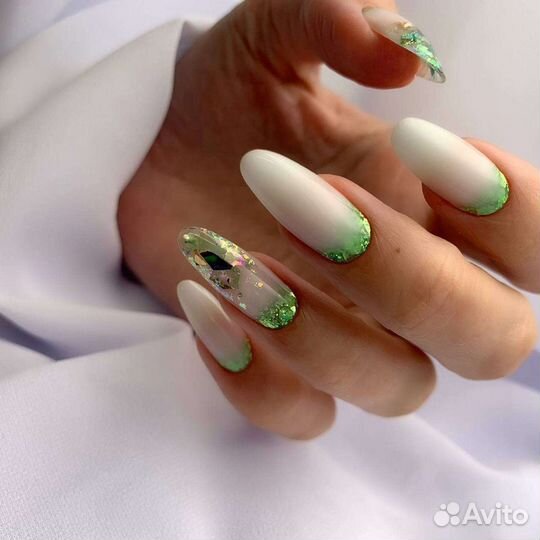 Мастер маникюра и педикюра