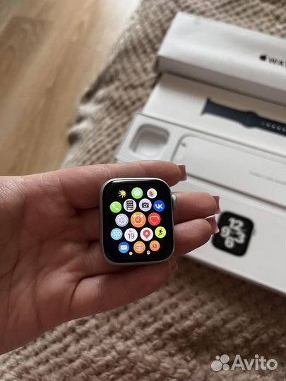 Умные часы Apple Watch Series SE Gen 1 40 мм