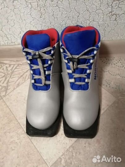 Лыжные ботинки 36р