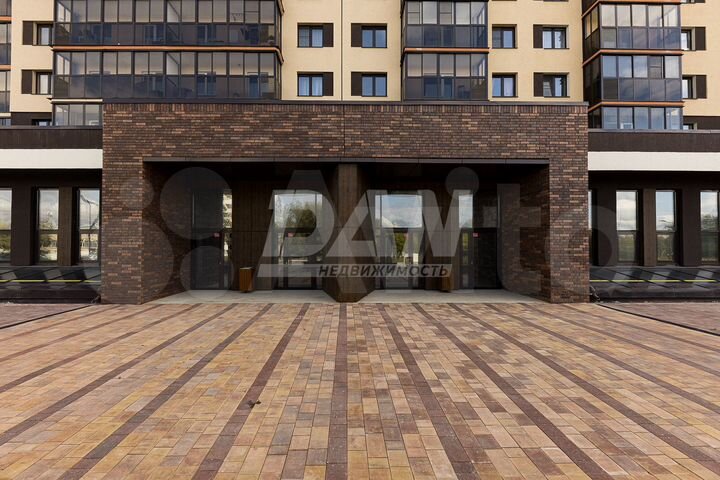 Ресторан, обучающий центр, 300м