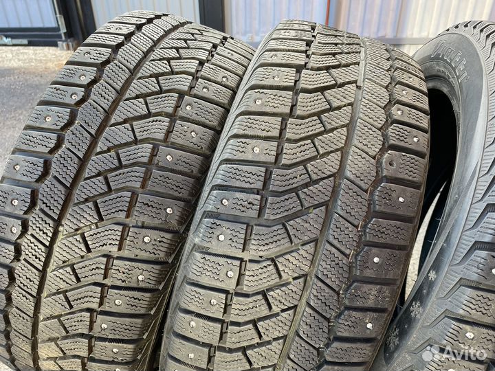 Viatti Brina Nordico V-522 215/50 R17