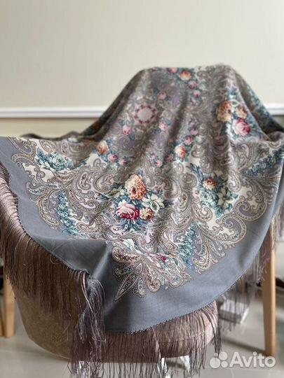 Павловопосадский шерстяной платок