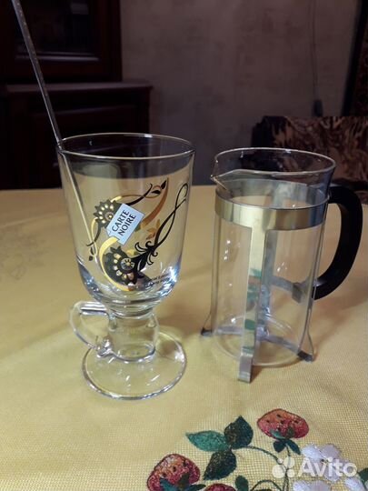 Кружки и чашки