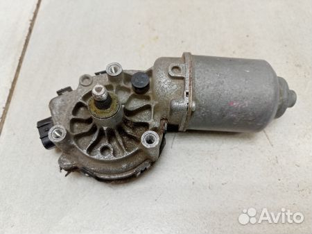Моторчик стеклоочистителя передний 8511033050