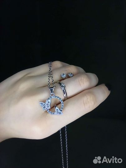Часы со стразами новые