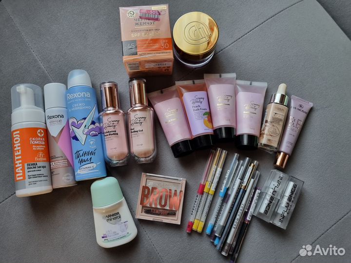 Декоративная и уходовая косметика разная