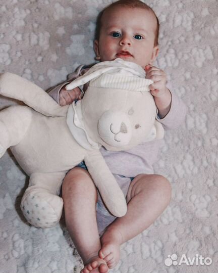 Мягкий мишка с пледом новый