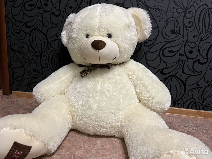 Большие плюшевые медведи