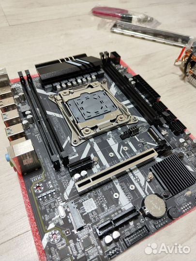 Комплект с кулером + 32гб DDR4+10 Ядер