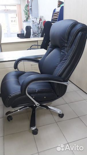 Кресло руководителя сн 402