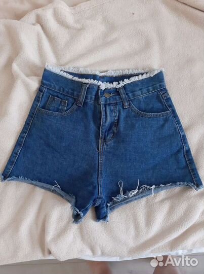 Джинсовые шорты