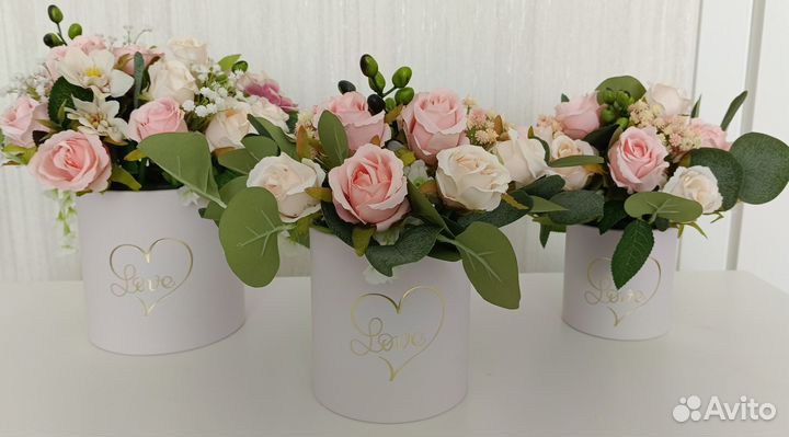 Флористические композиция из цветов