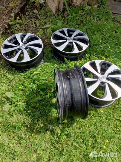 Литые диски r15 на Весту, Логан