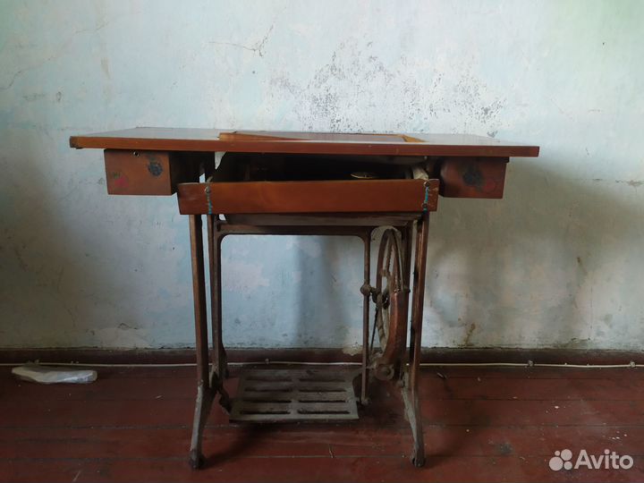 Швейная машинка