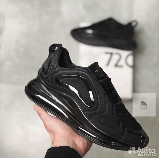 Nike Air Max 720 black