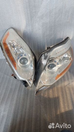 Фара правая Ford Kuga 1 Ксенон