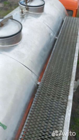 Цистерна из нержавейки для пищевого использования