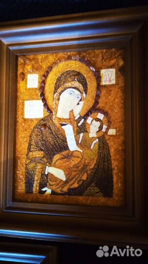Икона из янтаря освященная 22х27