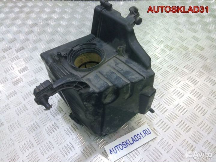 Корпус воздушного фильтра Ford Focus 2 7M519600BF