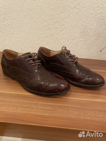 Туфли (броги)