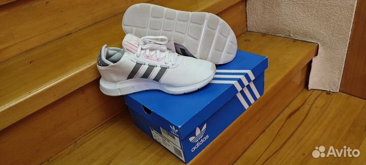 Кроссовки Adidas Originals 36 и 37 размер оригинал