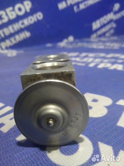 Клапан кондиционера Honda Vigor седан G25A 1995