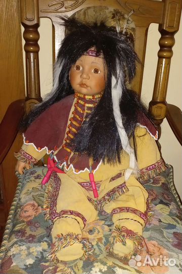 Фарфоровая кукла новая 