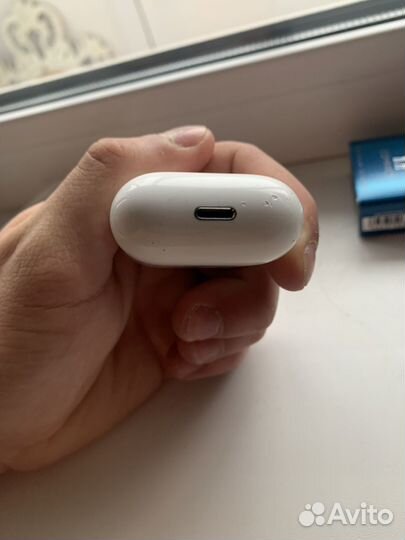 Беспроводные наушники apple airpods