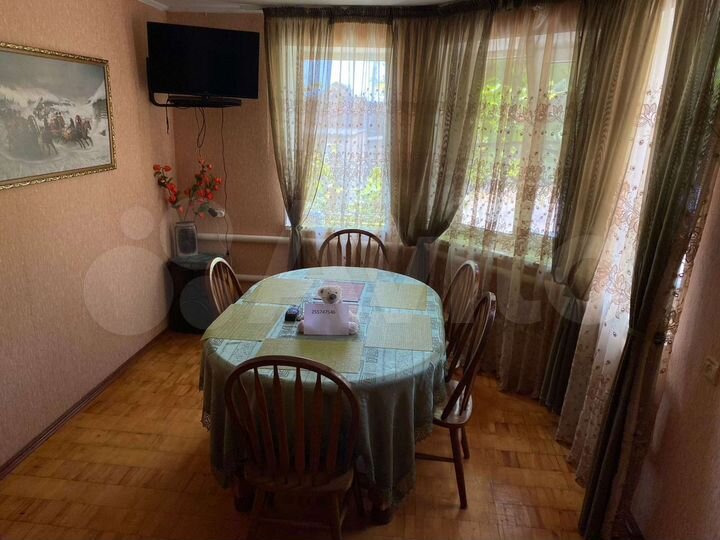 4-к. квартира, 70 м², 1/5 эт.