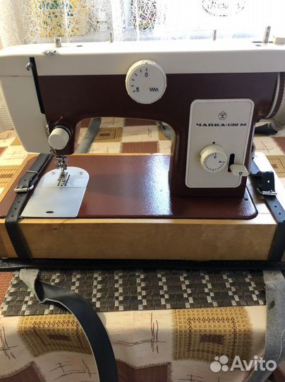 Швейная машина Чайка 132м
