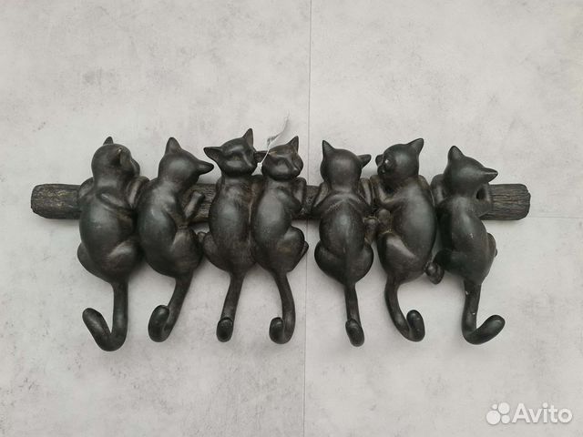 Вешалка декоративная кошки