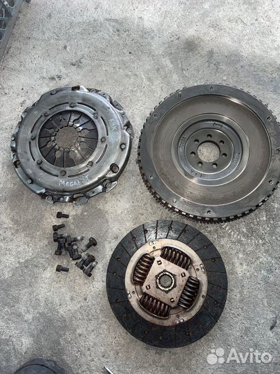 Маховик, диск, корзина Renault Megan3 K9K832