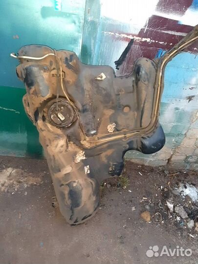 Топливный бак Skoda Octavia a4 tour