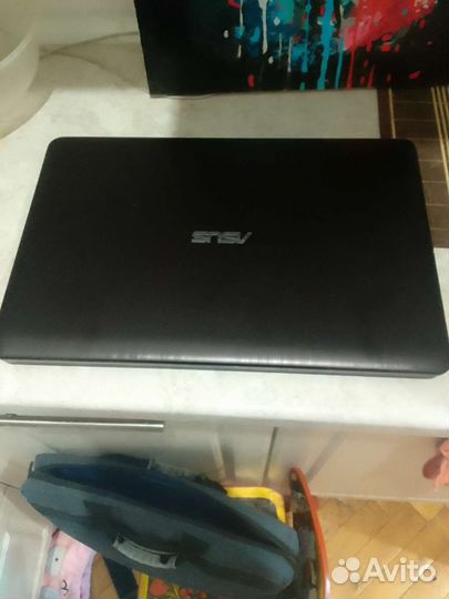 Ноутбук asus