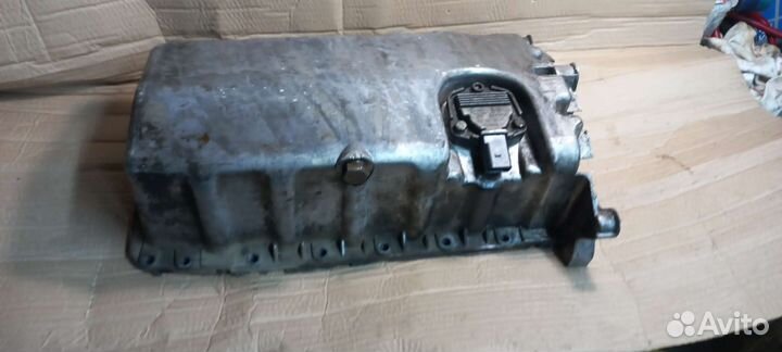 Поддон с датчиком 1,6 volkswagen golf 4