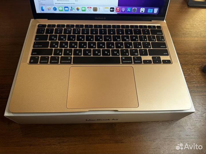 MacBook Air 13 2020 М1 8Gb/256SSD/80ц