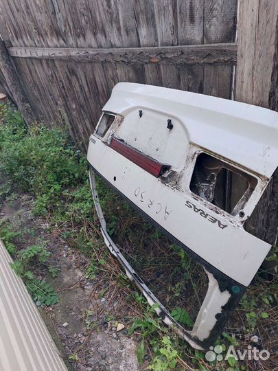 Продам 5-ю дверь Toyota estima/previa